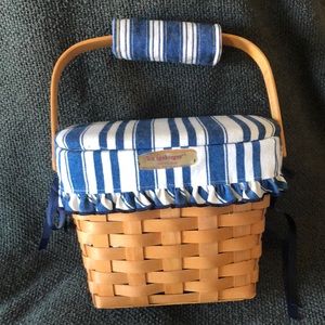 Signed Longaberger 1997 Dresden Tour Basket.